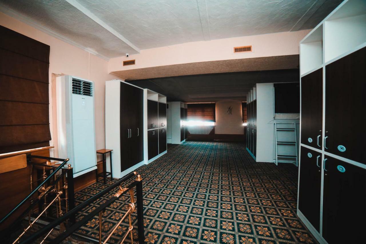 Capsule Hotel Technocave Bishkek Exterior photo