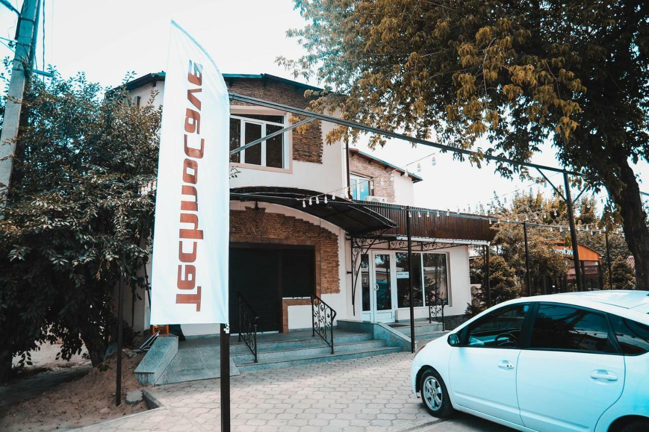 Capsule Hotel Technocave Bishkek Exterior photo